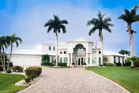 3916 Surfside Blvd, Cape Coral, FL 33914