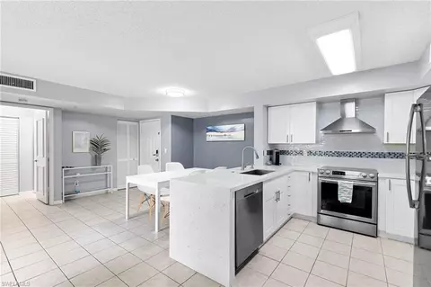 1270 Wildwood Lakes Blvd #104, Naples, FL 34104