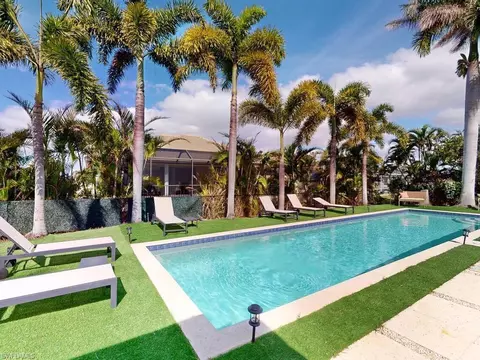 1220 Samoa Ave, Marco Island, FL 34145