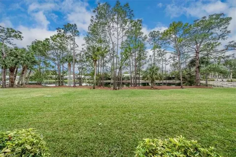 750 Waterford Dr #103, Naples, FL 34113