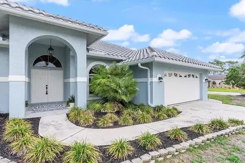 24900 Fairwinds Ln, Bonita Springs, FL 34135