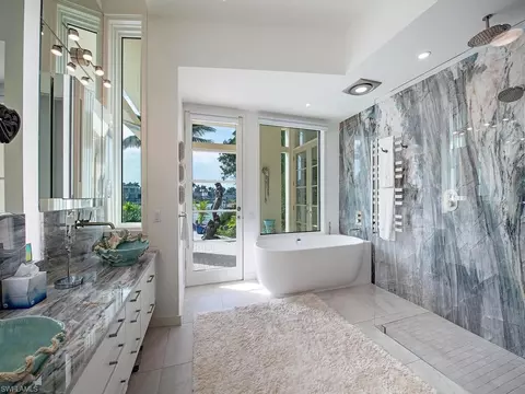 2397 Beacon Ln, Naples, FL 34103 photo 14