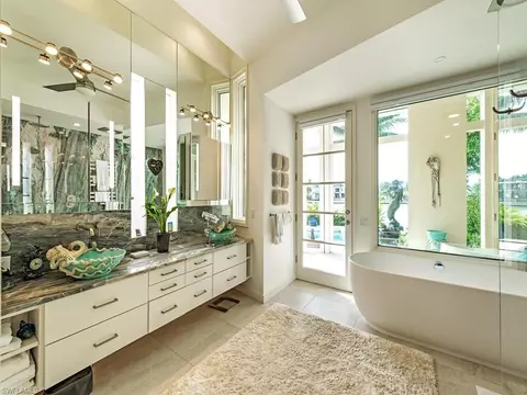 2397 Beacon Ln, Naples, FL 34103 photo 15