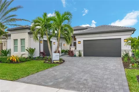 12358 Lavender Ave, Naples, FL 34120