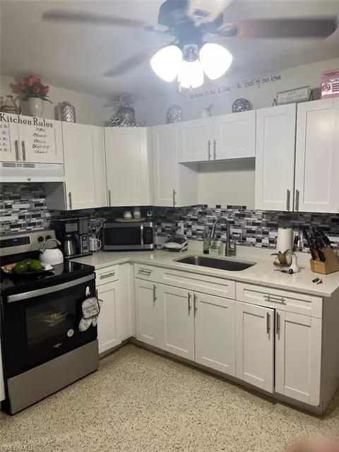1226 Jeronimo Dr, Naples, FL 34103 photo 2