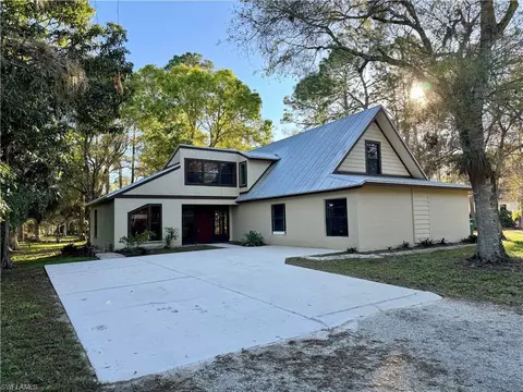 5160 Hickory Wood Dr, Naples, FL 34119