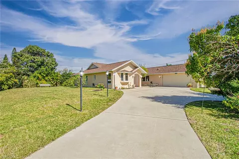 26969 Villanova Ct, Bonita Springs, FL 34135