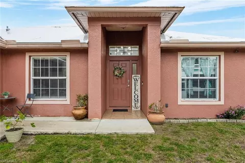 850 Fullerton Ave S, Lehigh Acres, FL 33974