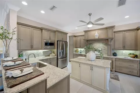 3284 Atlantic Cir, Naples, FL 34119 photo 11