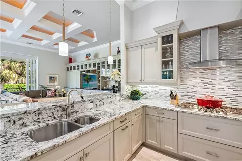 7818 Classics Dr, Naples, FL 34113 photo 5