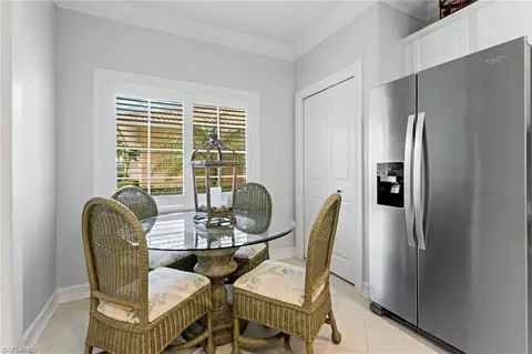 Dining - 9128 Michael Cir #9-903, Naples, FL 34113 photo 2 of 3