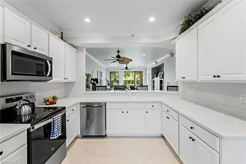 Kitchen - 9128 Michael Cir #9-903, Naples, FL 34113 photo 3 of 4