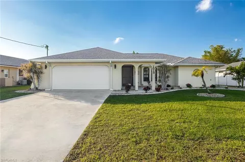 1818 SE 4th St, Cape Coral, FL 33990