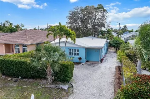 576 103rd Ave N, Naples, FL 34108 photo 3