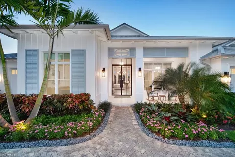 715 Teal Ct, Naples, FL 34108