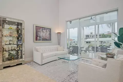 404 Conners Ave, Naples, FL 34108 photo 4