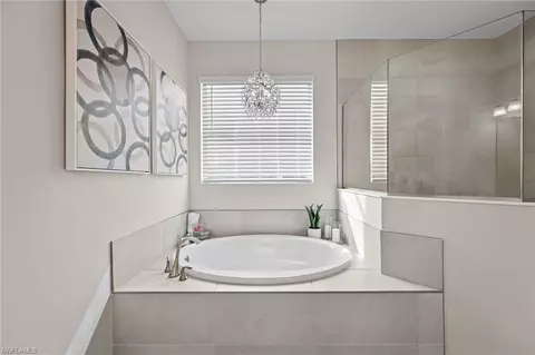 Bath - 354 Deauville Loop, Naples, FL 34114 photo 2 of 5