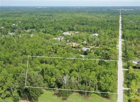 25 St SW, Naples, FL 34117