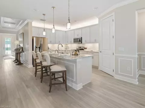 10537 Ventana Ln, Naples, FL 34120