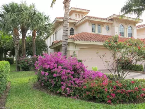 3181 Aviamar Cir #201, Naples, FL 34114