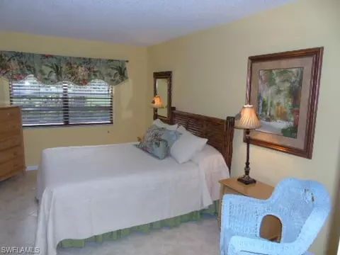 4380 27th Ct SW #1-106, Naples, FL 34116