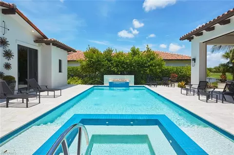 Exterior - 1490 Anhinga Pt, Naples, FL 34105 photo 5 of 9