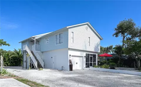 4422-4424 Pine Lake Rd, Bonita Springs, FL 34134