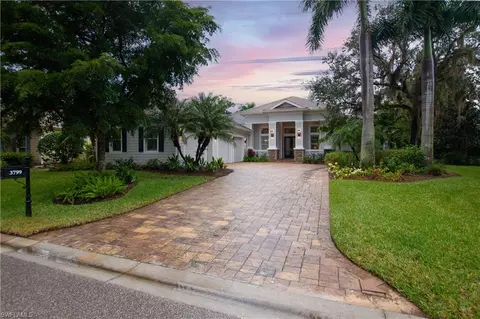 3799 River Point Dr, Fort Myers, FL 33905