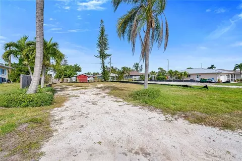 519 95th Ave N, Naples, FL 34108 photo 9
