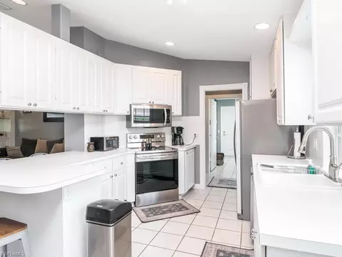 5670 Eleuthera Way, Naples, FL 34119