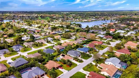 View/Area - 511 Ibis Way, Naples, FL 34110 photo 3 of 4