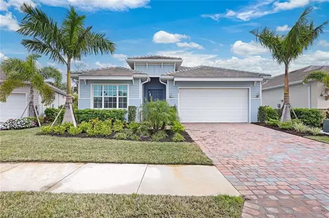 370 Deauville Loop, Naples, FL 34114