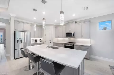 370 Deauville Loop, Naples, FL 34114 photo 8