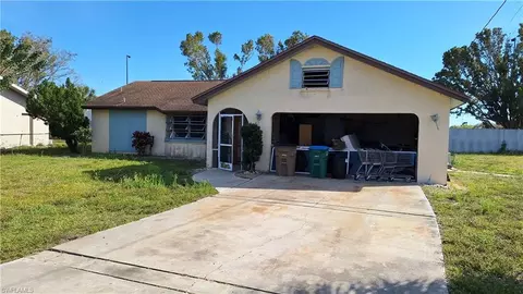 1648 Coral Point Dr, Cape Coral, FL 33990