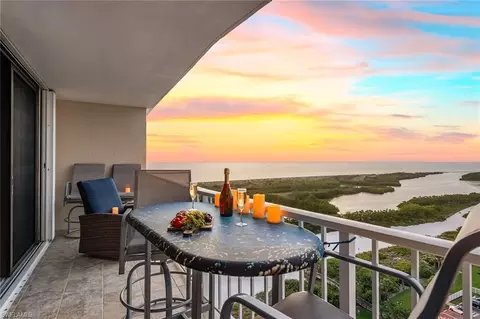 320 Seaview Ct #1808, Marco Island, FL 34145