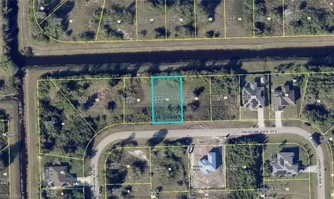 613 Theodore Vail St E, Lehigh Acres, FL 33974