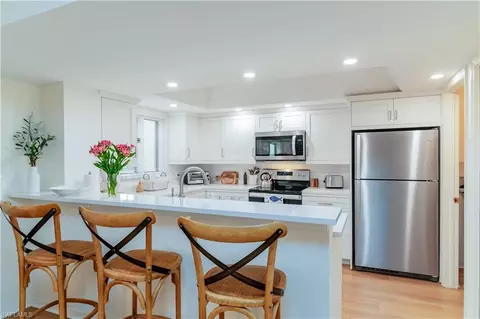 1641 Spoonbill Ln #B, Naples, FL 34105