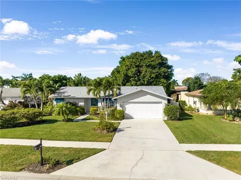 226 Dent Dr, Naples, FL 34112 photo 2