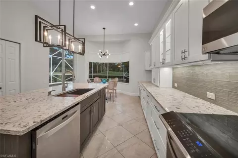 5751 Persimmon Way, Naples, FL 34110
