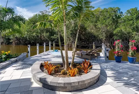 13307 Snook Cir, Naples, FL 34114