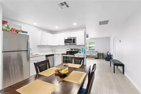 10821084 San Remo Ave, Naples, FL 34104