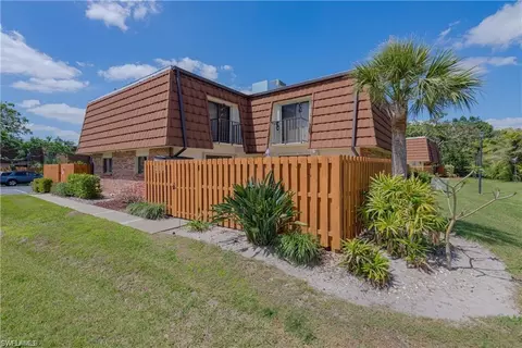 1418 Park Shore Cir #4, Fort Myers, FL 33901