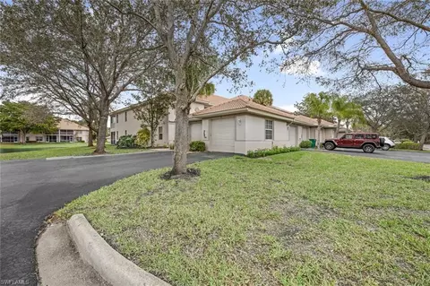 1128 Manor Lake Dr #G-101, Naples, FL 34110
