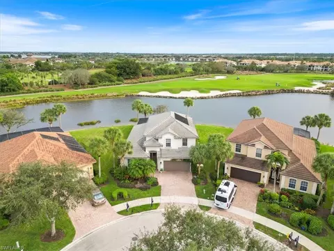 9136 Crystal Ct, Naples, FL 34120