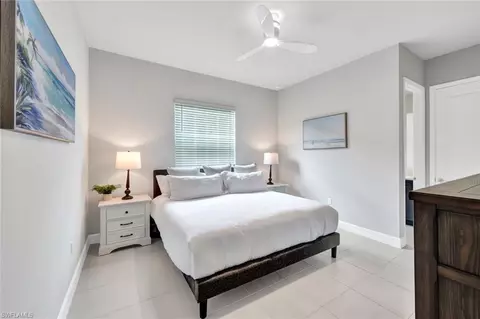 11687 Periwinkle Dr, Naples, FL 34120 photo 18