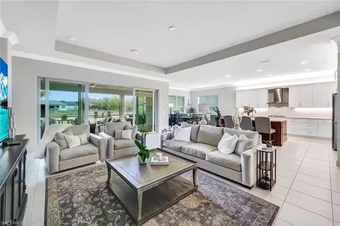 11687 Periwinkle Dr, Naples, FL 34120 photo 6