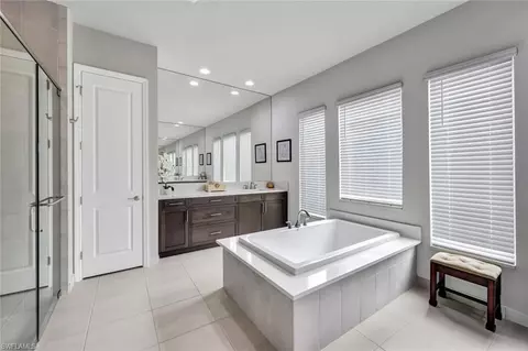 11687 Periwinkle Dr, Naples, FL 34120 photo 16