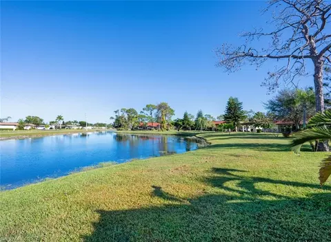 2065 Pine Isle Ln #2065, Naples, FL 34112