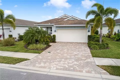28438 Captiva Shell Loop, Bonita Springs, FL 34135