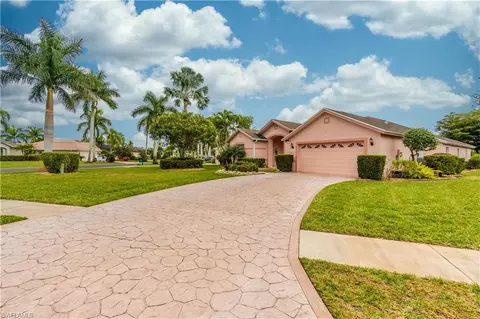 1990 Terrazzo Ln, Naples, FL 34104